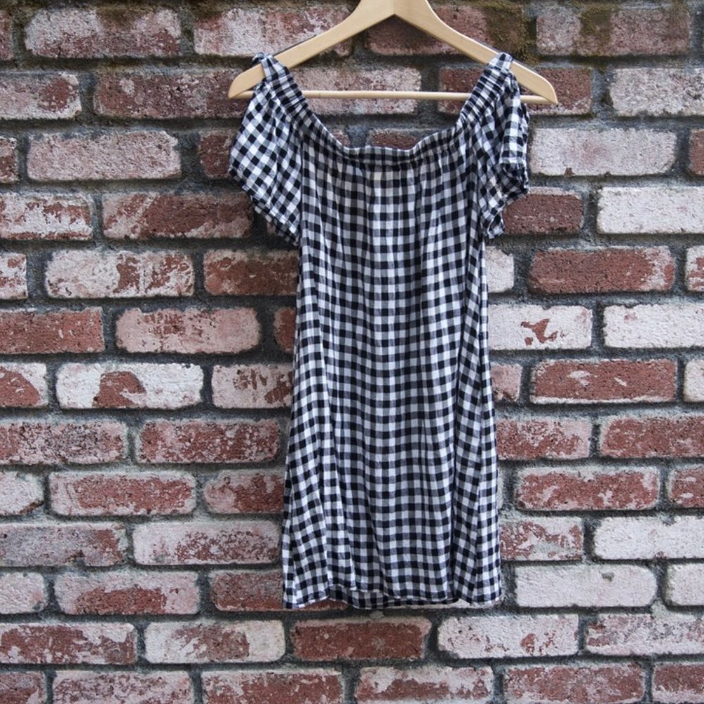 Aakaa gingham off the shoulder dress w/pockets